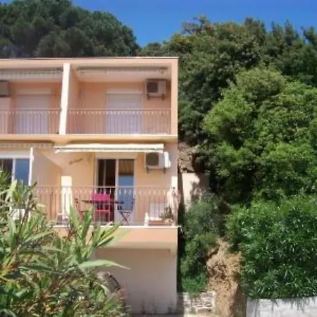 Studio Vue Mer Avec Piscine *