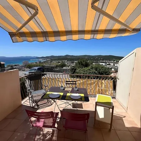 Studio Vue Mer Avec Piscine * Le Lavandou