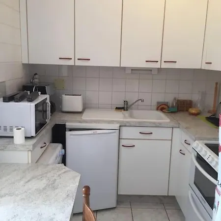 Lägenhet Studio Vue Mer Avec Piscine Le Lavandou